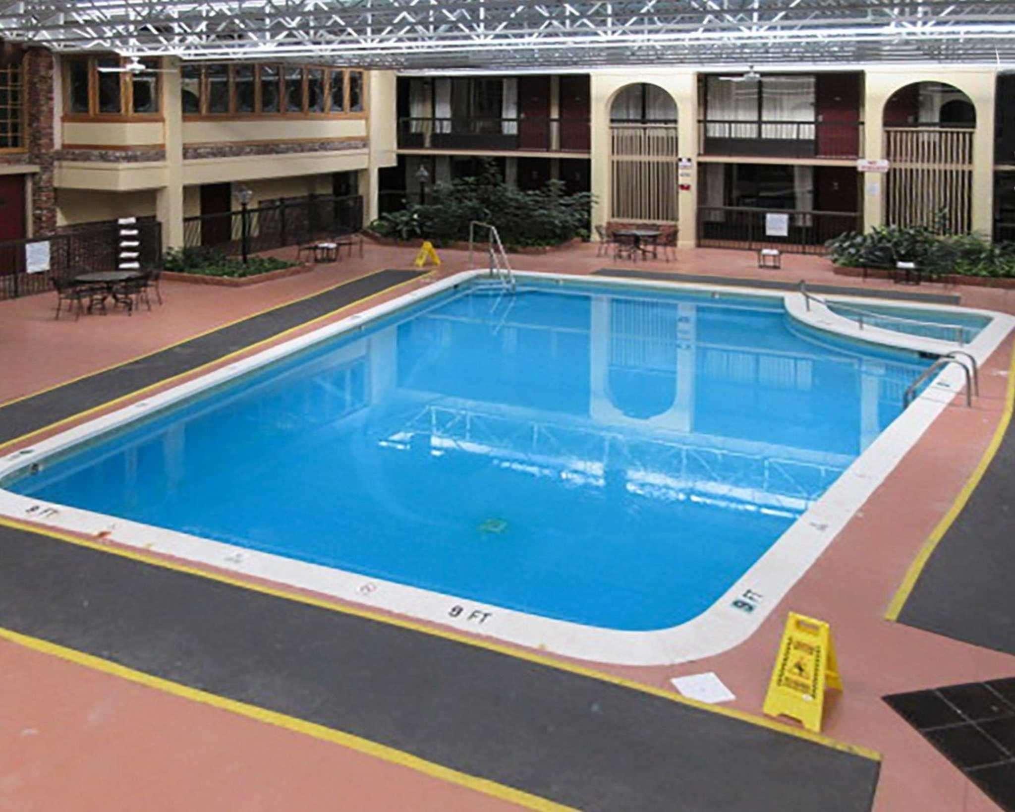 Quality Inn Newport Kültér fotó