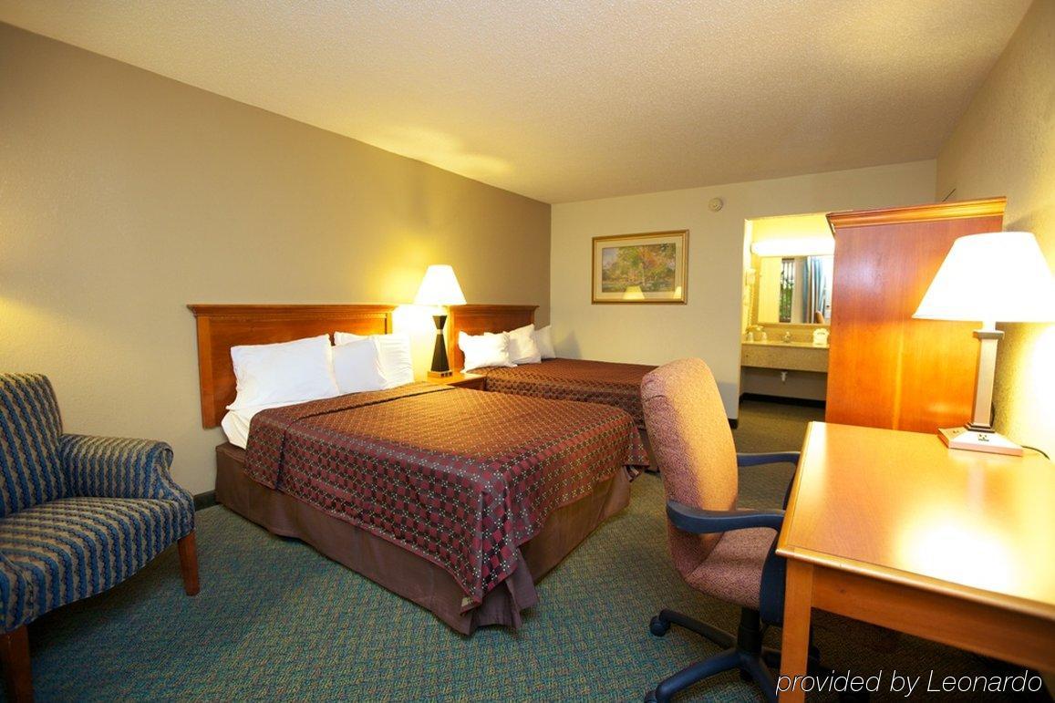 Quality Inn Newport Szoba fotó
